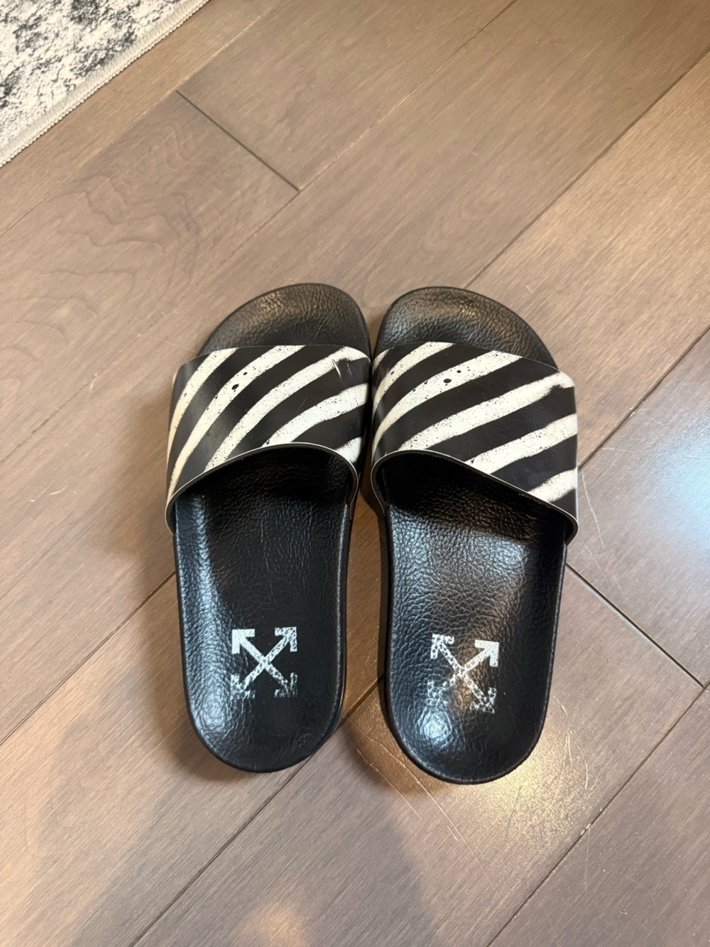 Off-White Slides - Picture 2 of 4